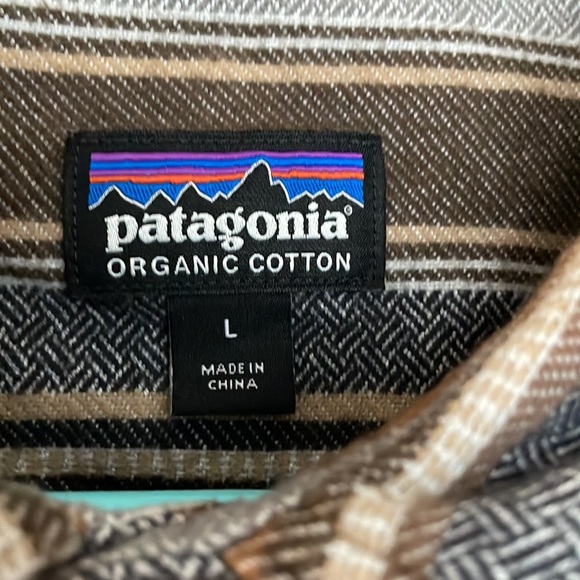 Patagonia heavy flannel size large - Picture 2 of 4